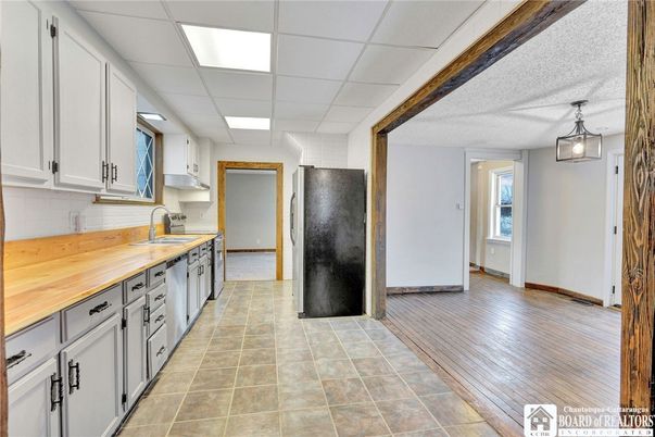Interior, Kitchen, Pendant Lights, Wood Texture Flooring