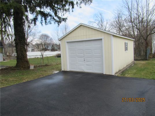 Detached Garage, Exterior