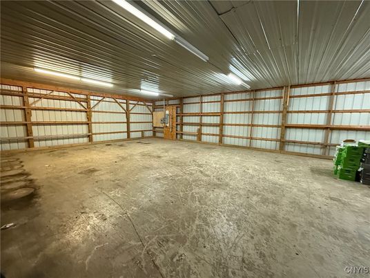 Garage, Interior