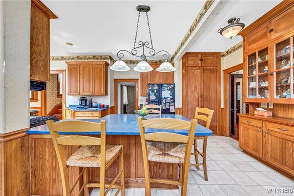 Chandelier, Dining room, Interior, Kitchen
