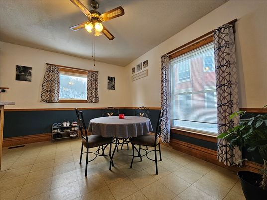 Dining room, Interior