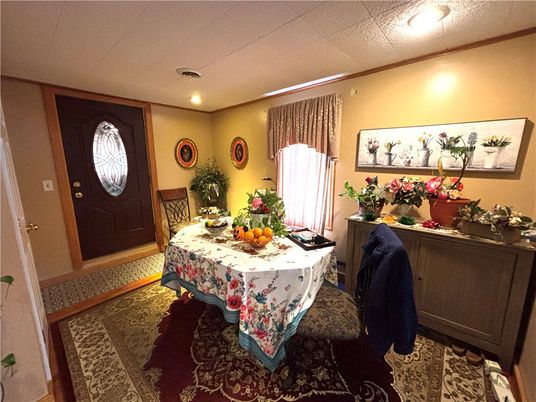 Dining room, Interior, Recessed Lighting