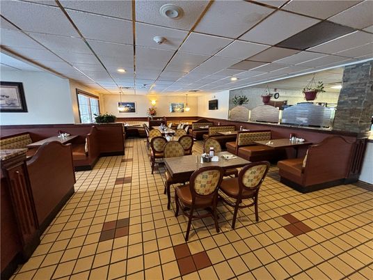 Dining room, Interior, Living room, Pendant Lights, Recessed Lighting
