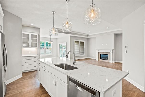 Fireplace, Interior, Kitchen, Pendant Lights, Recessed Lighting, Wood Texture Flooring