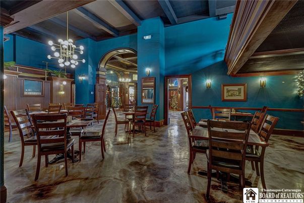 Chandelier, Dining room, Interior