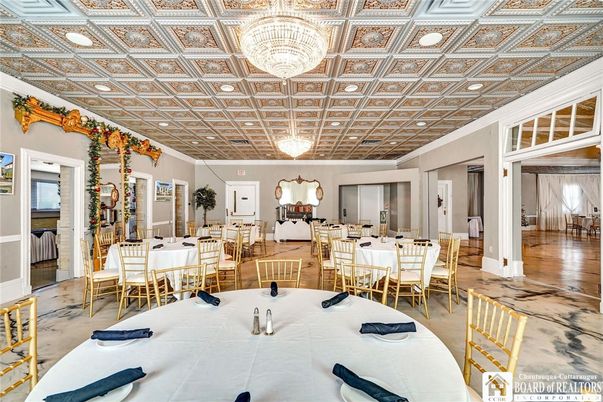 Chandelier, Dining room, Interior, Recessed Lighting, Wood Texture Flooring