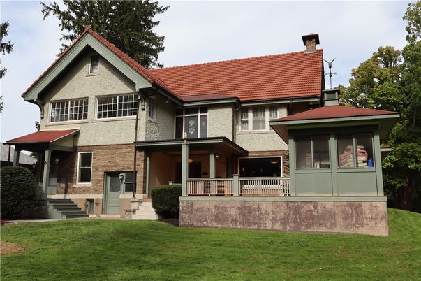 Backyard, Exterior, Facade, Brick Facade, American Craftsman