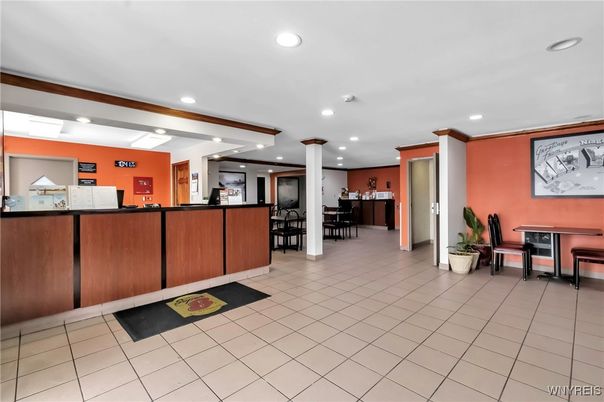 Dining room, Interior, Kitchen, Recessed Lighting