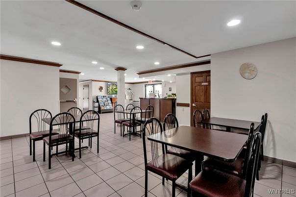Dining room, Interior, Recessed Lighting