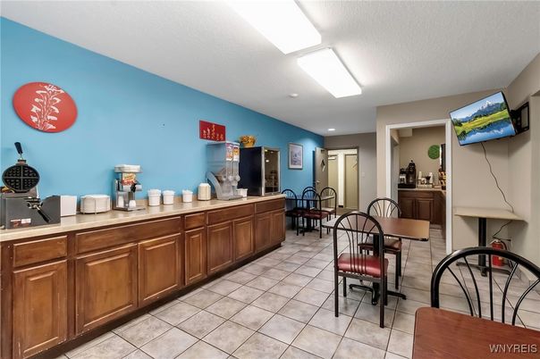 Dining room, Interior