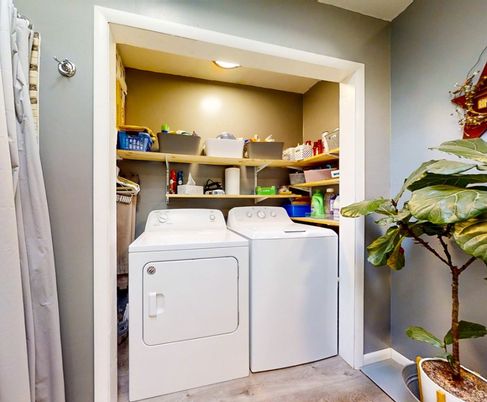 Interior, Recessed Lighting, Utility Closets, Washer