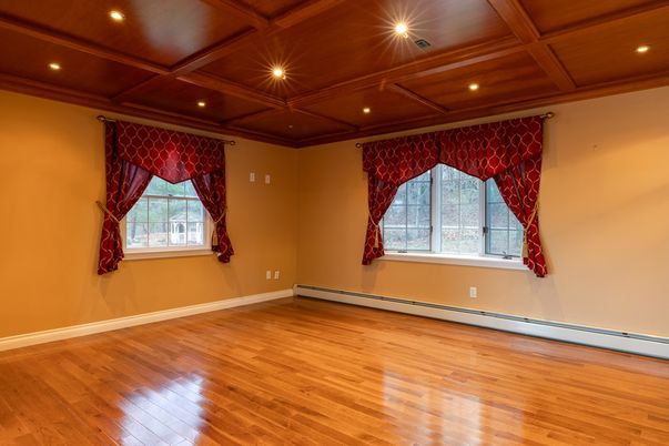 Empty room, Interior, Recessed Lighting, Wooden Beams, Wooden Ceilings, Wood Texture Flooring