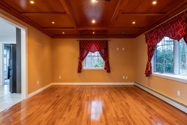 Empty room, Interior, Recessed Lighting, Wooden Beams, Wooden Ceilings, Wood Texture Flooring