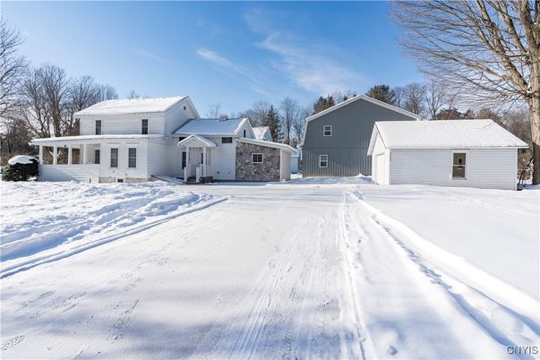 Backyard, Exterior, Facade, Farmhouse