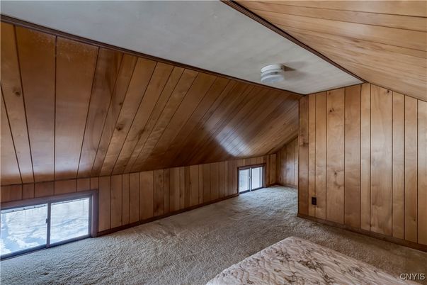 Empty room, Interior, Wooden Ceilings, Wooden Walls