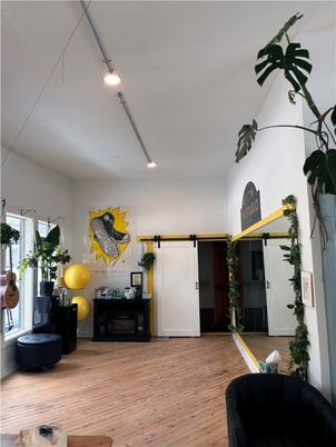 Fitness Equipment, Interior, Recessed Lighting, Wood Texture Flooring