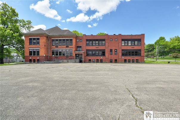 Backyard, Exterior, Facade, Brick Facade, Rowhouse
