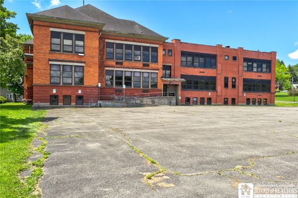 Backyard, Exterior, Facade, Condo Building