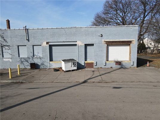 Attached, Exterior, Facade, Brick Facade, Modern