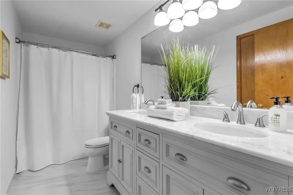 Bathroom, Dual Sink Vanities, Interior, Marble