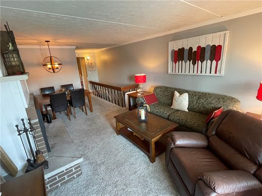 Chandelier, Dining room, Interior, Living room