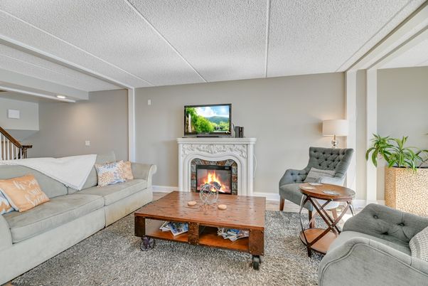 Fireplace, Interior, Living room, Recessed Lighting