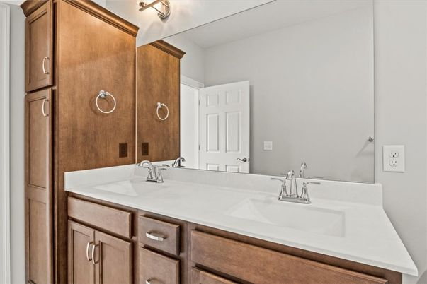 Bathroom, Dual Sink Vanities, Interior