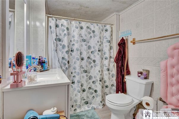 Bathroom, Interior, Wood Texture Flooring