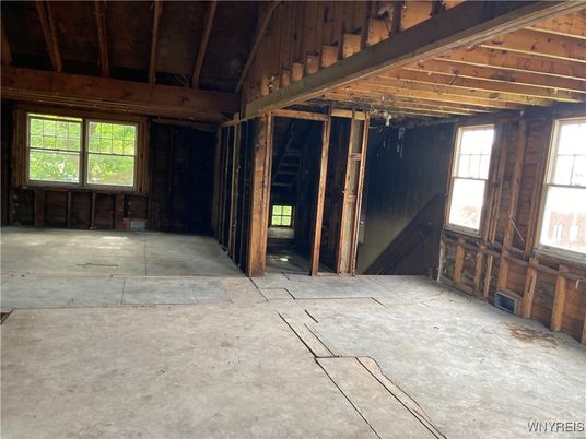 Empty room, Interior, Wooden Beams, Wooden Ceilings, Wooden Walls