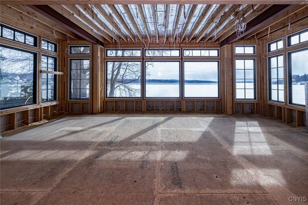 Empty room, Interior, Wooden Beams, Wooden Walls