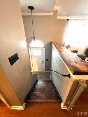 Interior, Pendant Lights, Wood Texture Flooring