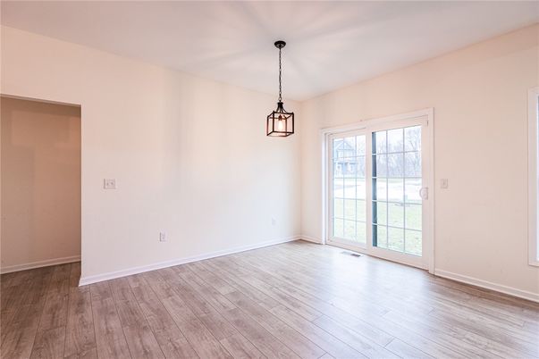Empty room, Interior, Pendant Lights, Wood Texture Flooring