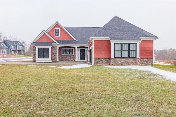 Exterior, Facade, Brick Facade, Ranch