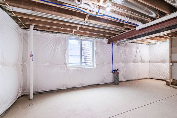 Garage, Interior, Wooden Beams