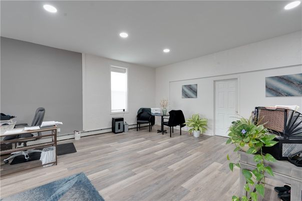 Home Office, Interior, Recessed Lighting, Wood Texture Flooring