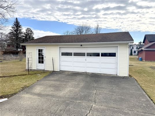 Detached Garage, Exterior