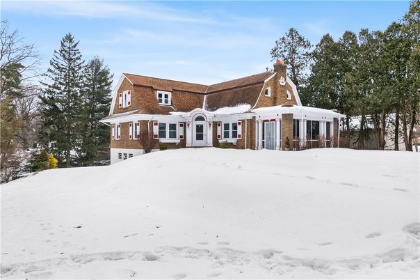 Backyard, Exterior, Facade, Brick Facade, Cape Cod