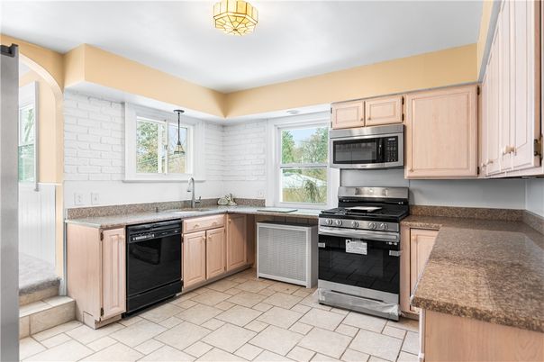 Interior, Kitchen, Stainless Steel Appliances