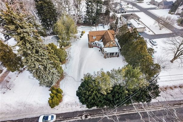 Exterior, Drone