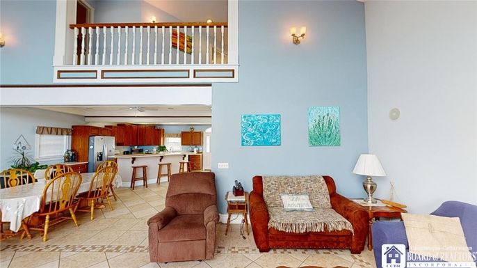 Dining room, Interior, Kitchen, Stainless Steel Appliances
