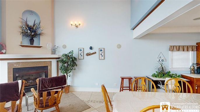 Dining room, Fireplace, Interior