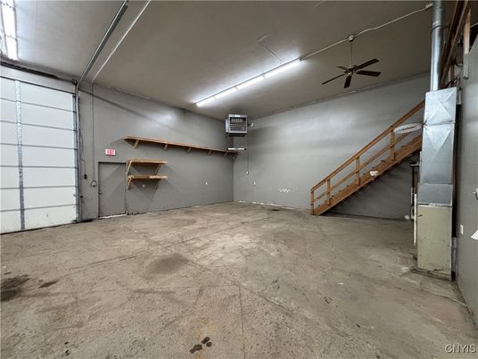Garage, Interior