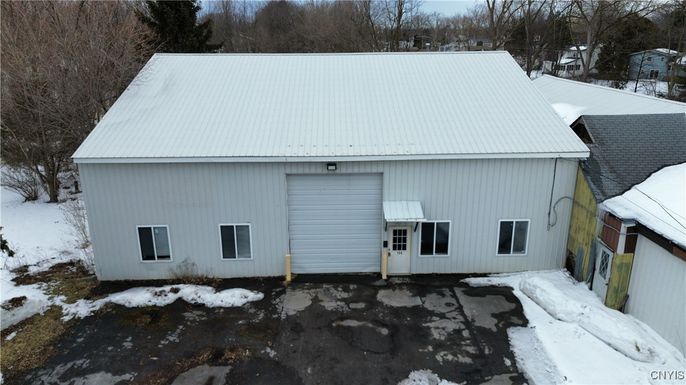 Exterior, Drone