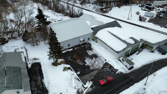 Exterior, Drone