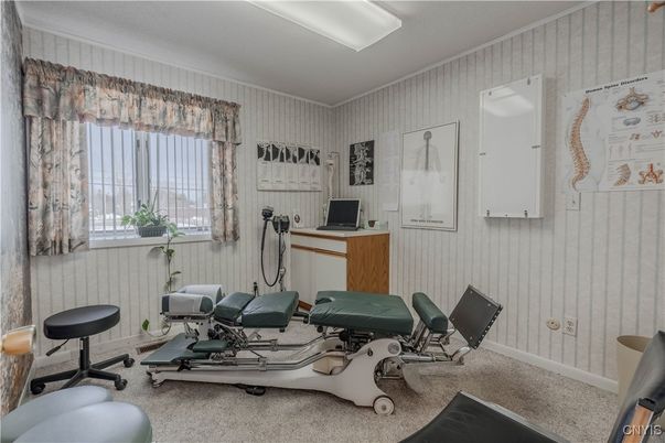 Home Office, Interior