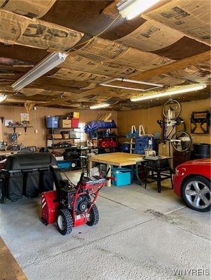 Garage, Interior