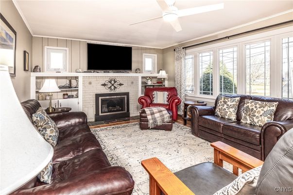 Fireplace, Interior, Living room