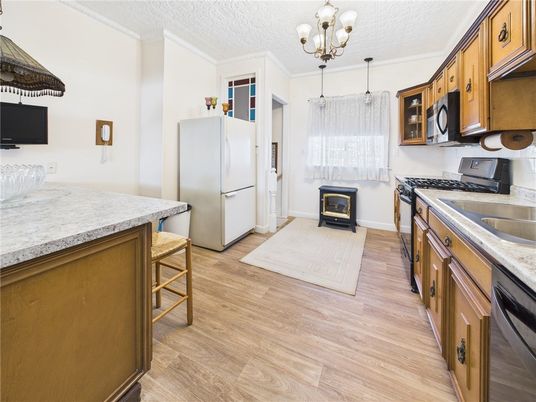 Chandelier, Interior, Kitchen, Wood Texture Flooring