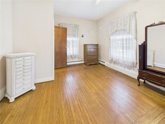Chandelier, Empty room, Interior, Wood Texture Flooring