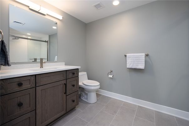 Bathroom, Interior, Recessed Lighting